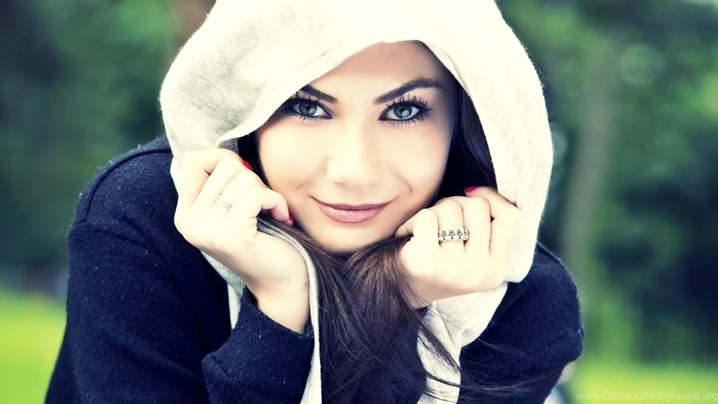 Girl Wallpapers Download