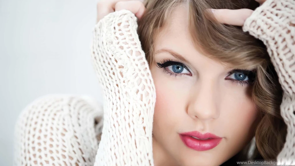 Taylor Swift Pretty Actress New Wallpapers