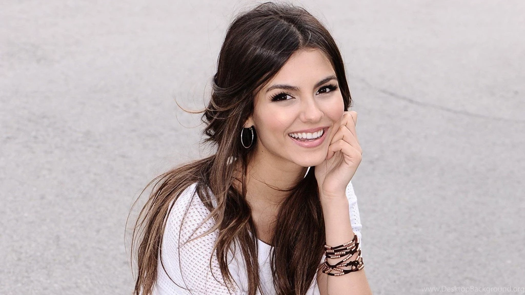 Victoria Justice Wallpapers