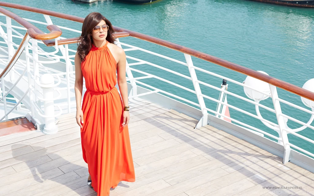 Dil Dhadakne Do Priyanka Chopra Wallpapers