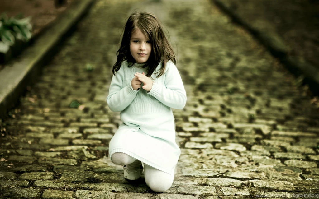 Cute Baby Girl Images And Wallpapers Download