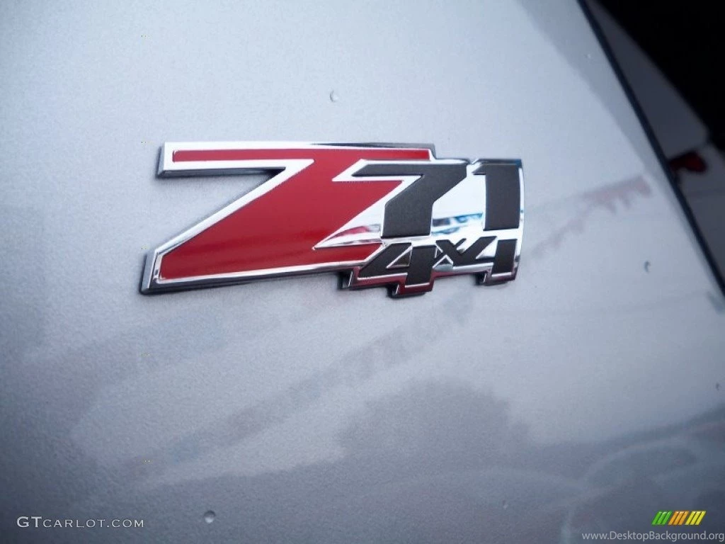 2012 Chevrolet Suburban Z71 4x4 Marks And Logos Photo