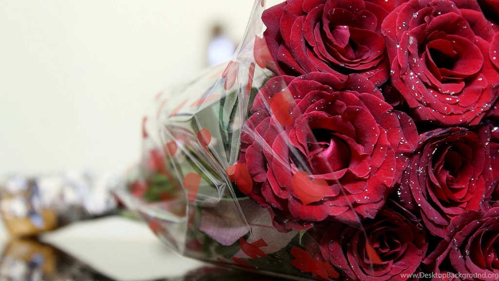 Cute Bouquet Roses Romantic Red Rose Wallpapers And Backgrounds ...