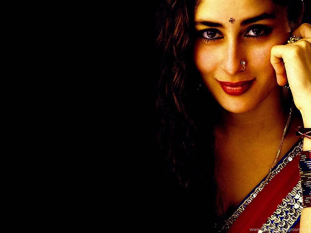 KAREENA KAPOOR HOT HD WALLPAPERS PIC REVIEW
