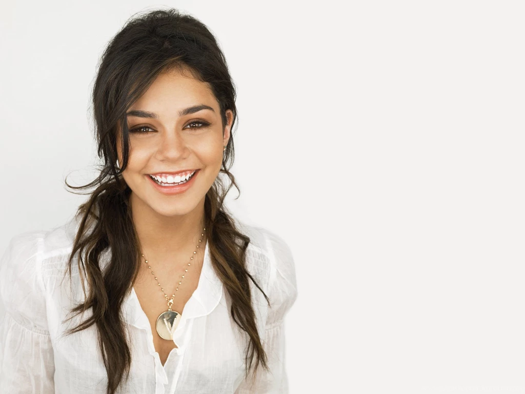 Vanessa Hudgens Wallpapers, Pictures, Photos & Images
