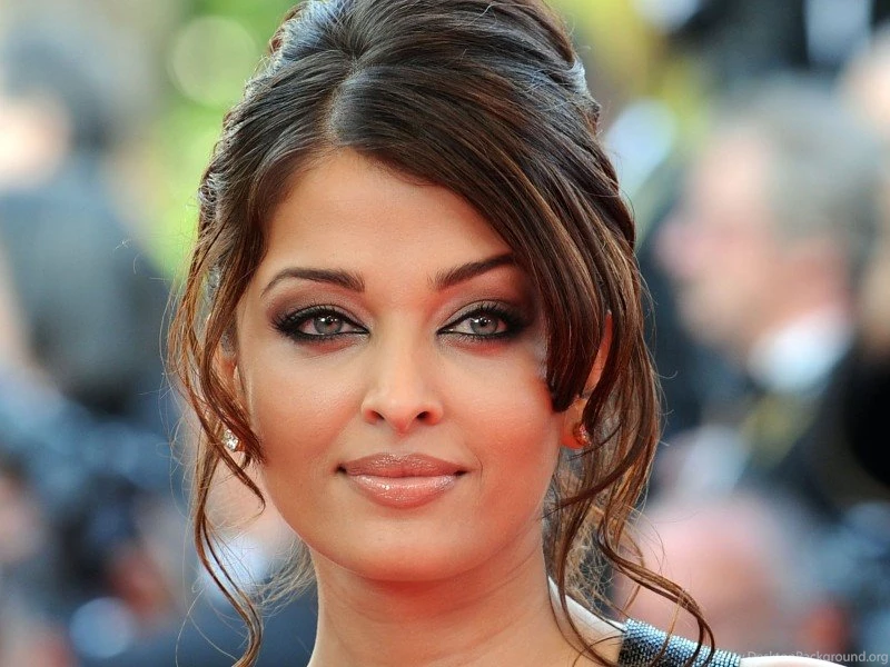Amazing Beautiful Face Of Indian Bollywood Actress Aishwarya Rai ...