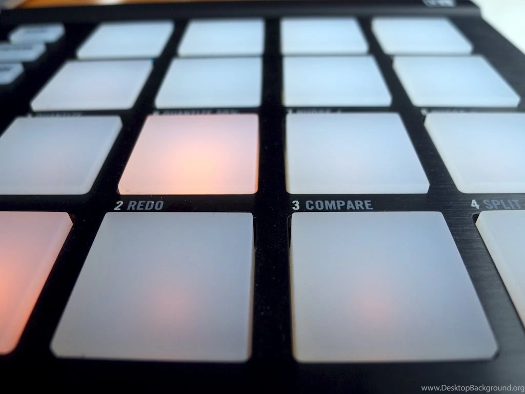 Native Instruments Maschine Mikro Review : Mikro Maschine ...