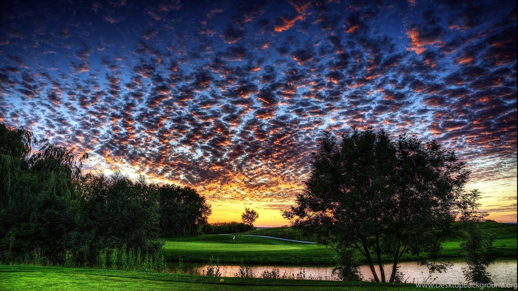 Amazing Cloudy Golf Course Hd Wallpapers