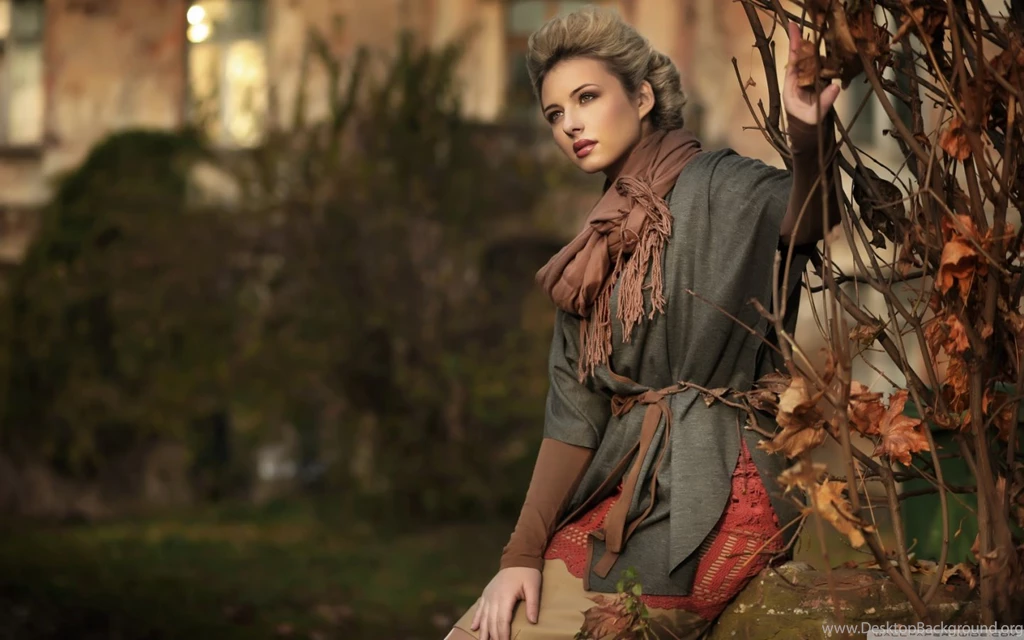 Nice Girl HD Desktop Wallpapers : High Definition : Fullscreen : Mobile