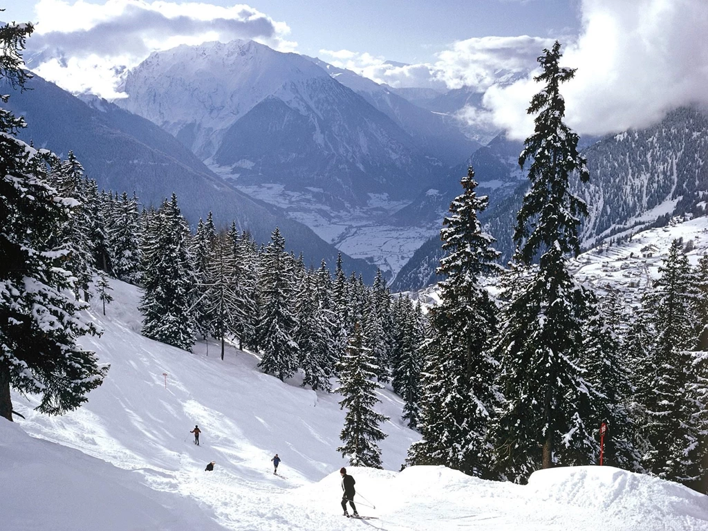 Skiing Swiss Alps Wallpapers And Images Wallpapers, Pictures, Photos