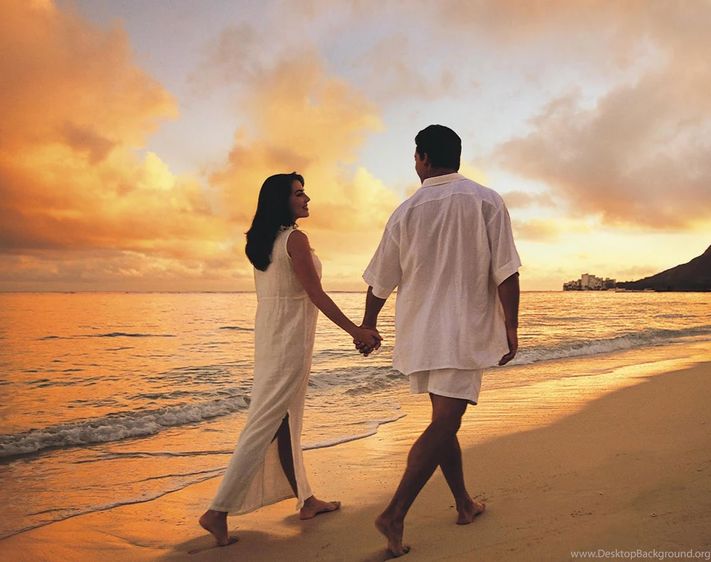 Couple Love Beach Hd Wallpapers