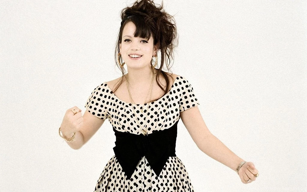 Lily Allen Beautiful HD Wallpapers