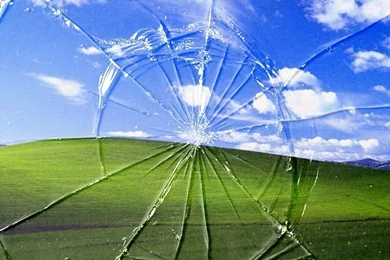 45 Realistic Cracked And Broken Screen Wallpapers   Technosamrat