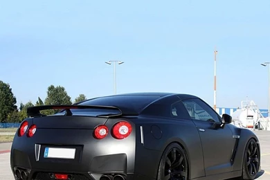 Nissan GTR iPhone 5 Parallax Wallpapers (744x1392)