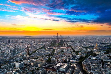 Paris Sunset 4K Wallpapers