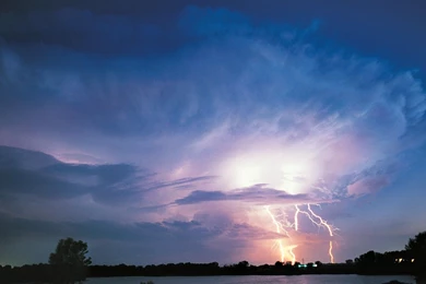 30+ Wonderful Lightning Wallpapers HD Free Download