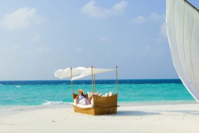 Sony Xperia Z1, ZL, Z, Samsung Galaxy S4, HTC One Maldives ...