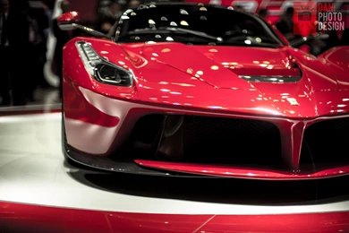 2084) Ferrari LaFerrari High Quality Wallpapers   WalOps.com