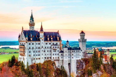 Neuschwanstein Castle Autumn Wallpaper.jpg