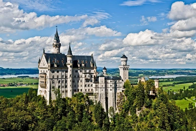 81 Neuschwanstein Castle HD Wallpapers