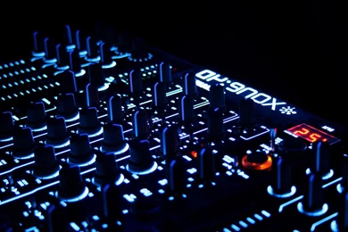 House Music DJ Wallpapers