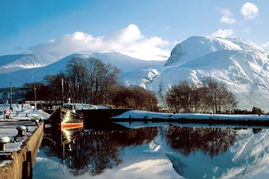 Download Wallpapers 3840x2160 Mountains, Water, Boat, Mooring ...