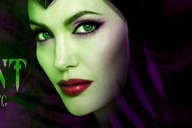 Download Maleficent Evil Has A Beginning Wallpapers For iPhone 4