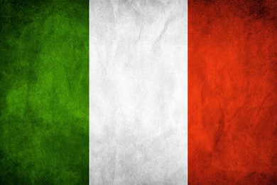 Italy Flag HD Wallpaper.jpg