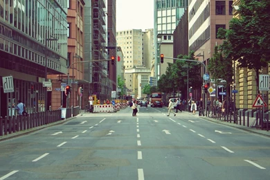 Black iPhone Panoramic Wallpapers