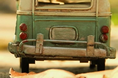 Vintage Volkswagen Toy iPhone 5s Wallpapers Download