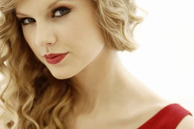 Download Taylor Swift Wallpapers E7a