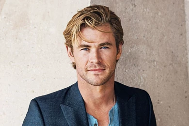 Chris Hemsworth Hollywood Action Star Hd Wallpapers