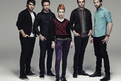 Download 1600x1200 Casual Paramore Wallpapers