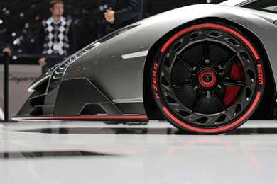 Your Ridiculously Extreme Lamborghini Veneno Wallpapers Is Here