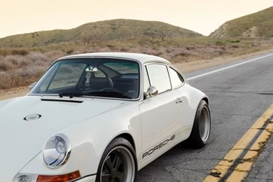 640x960 White Singer Porsche 911 Iphone 4 Wallpapers
