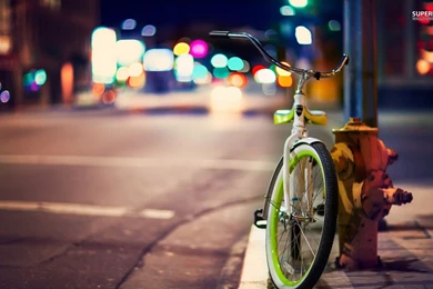 Bicycle On The City Street Wallpapers   Photography Wallpapers