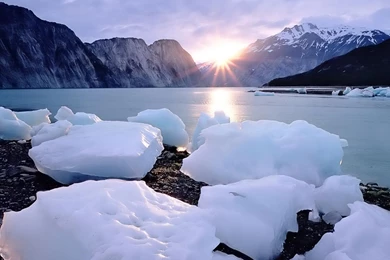 Desktop Wallpapers · Gallery · HD Notebook · Ice On The River ...