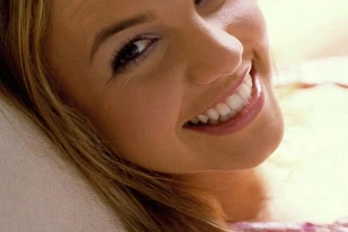 Download Wallpapers 750x1334 Britney Spears, Smile, Hammock, Girl ...