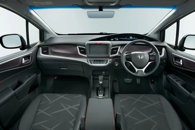 Download Gorgeous 2015 Honda Jade RS Design Wallpapers Full Size ...