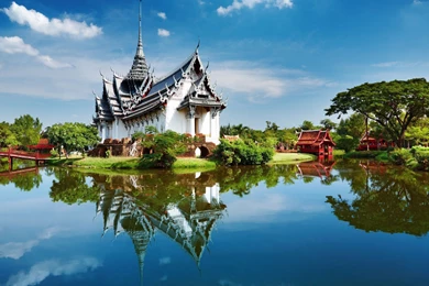 Amazing Park In Thailand Wallpaper.jpg