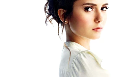 Nina Dobrev Wallpapers ❤ Nina Dobrev Wallpapers (24152028) Fanpop