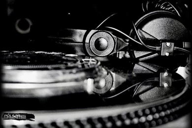 Dj wallpaper music desktop dj background 1024x768   Pulse DJs ...