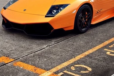 iPhone Lamborghini Wallpapers (HD)
