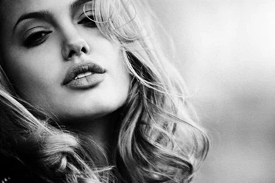 Angelina Jolie Hot HD iPhone Wallpapers Free Wallpapers For iPhone ...