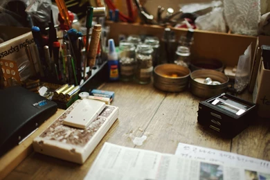 Artist Desk Wallpapers, Artist Desk Myspace Backgrounds, Artist ...