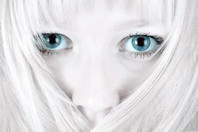 5717_White hair and big beautiful blue eyes HD wallpaper.jpg