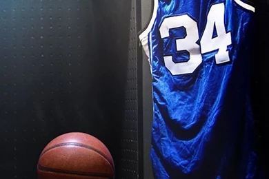 Basketball Dressing Room iPhone 5s Wallpapers Download