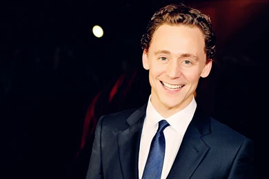 1440*900 Wallpapers TOM HIDDLESTON At The Premiere...