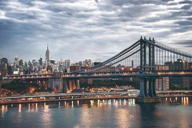 Manhattan bridge into the city desktop wallpapers.jpg