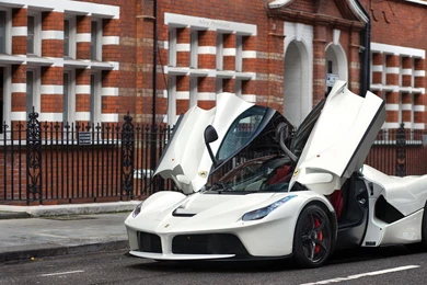 2015 White Ferrari LaFerrari Wallpaper.jpg